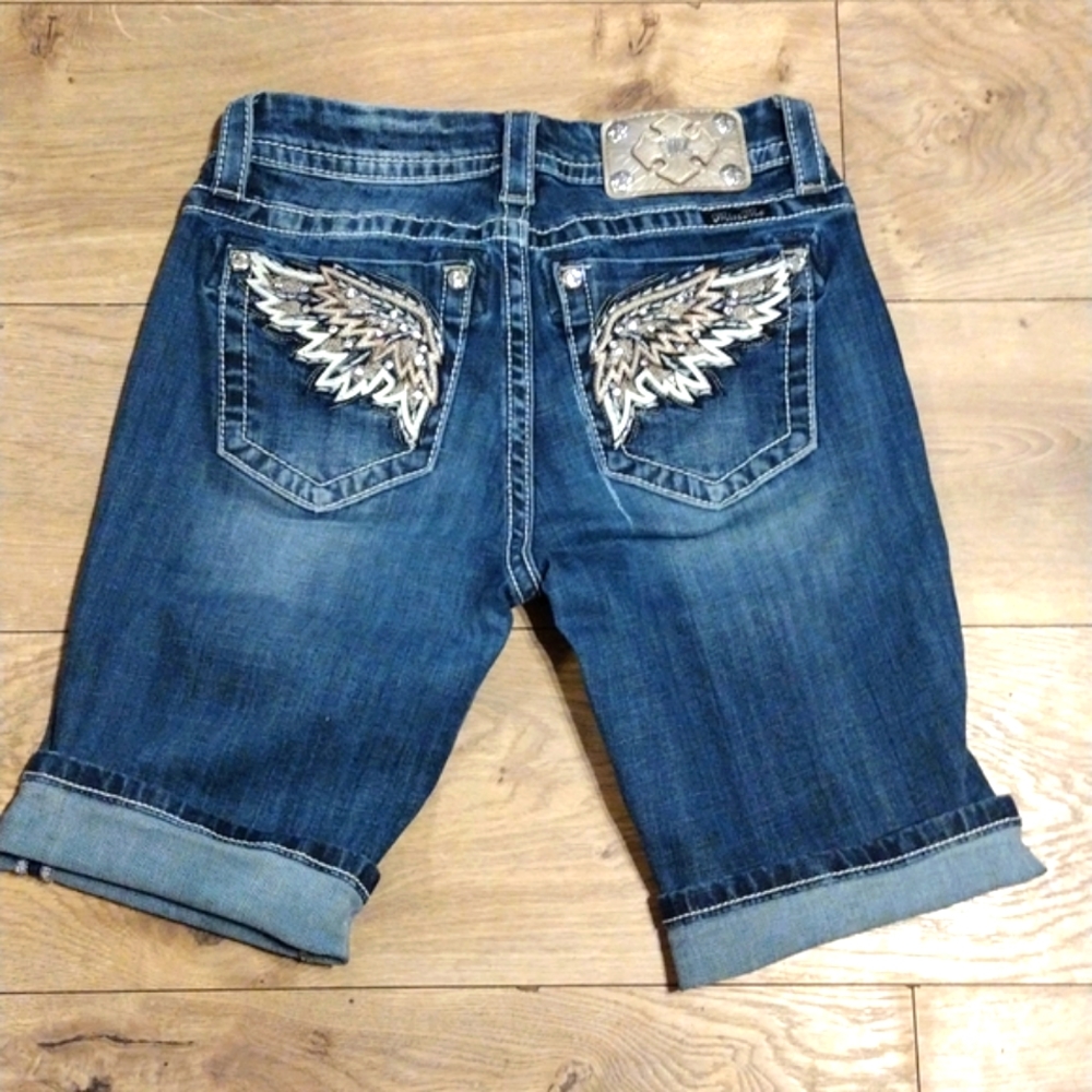 Woman's Miss Me Bermuda Jean Shorts Size 26